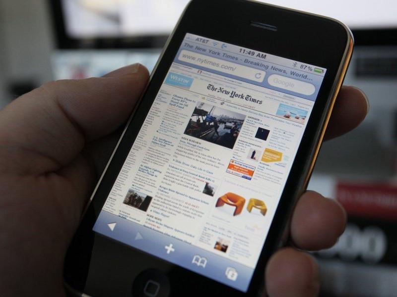 Can We Trust Machines Doing The News?