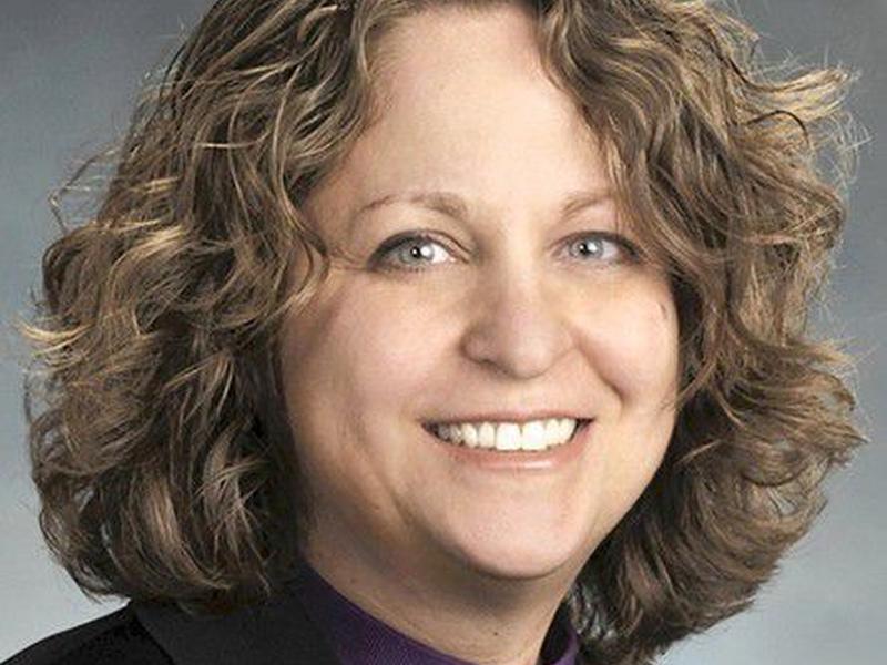 Talking Business With Tina Hamilton: Navigating The Future Workplace From Employee Perspective