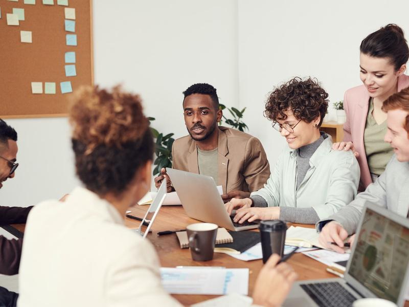 10 Business Communication Trends That Are Here To Stay In 2022