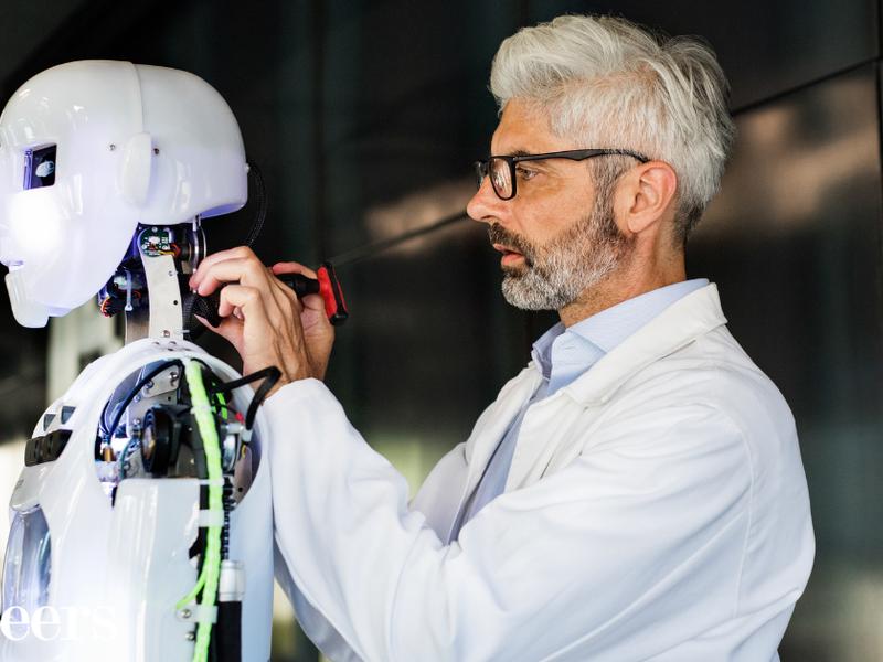 Eyeing A Career In Robotics? Understand The Roles, Skills And Pay In This Emerging Industry