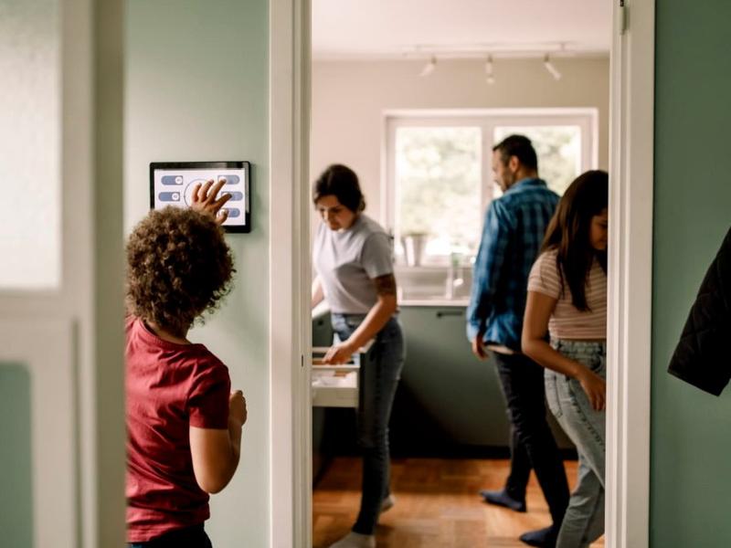 Amazon, Best Buy, Google May Soon Sell Home Smart Devices, From Door Cams To Tvs, Speakers And Appliances, With ‘hacker-safe’ Label