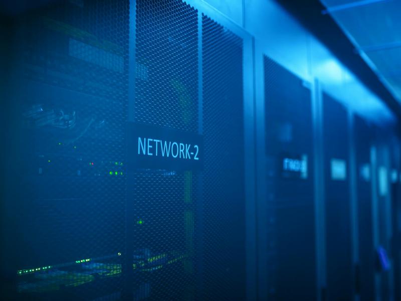 How Cloud Hosting Enhances Efficiency And Scalability In Smart Manufacturing